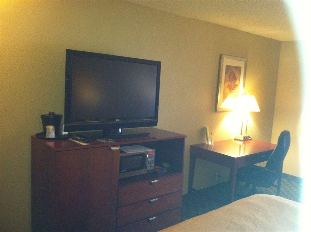 Express - Area By Ihg 3*